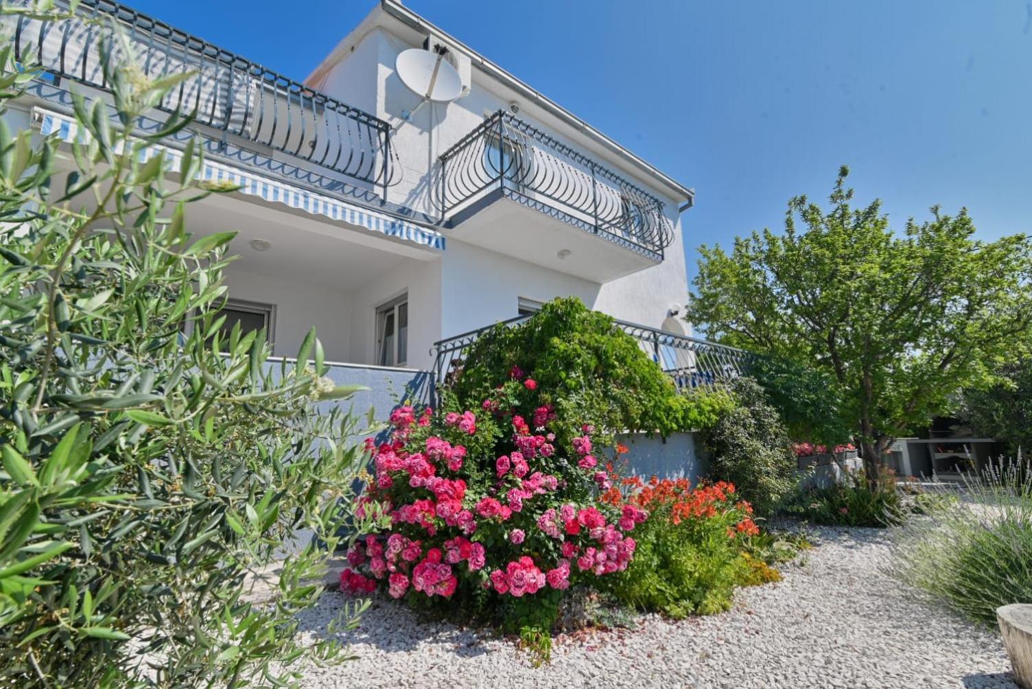 Rina Vacation Home Traù Esterno foto
