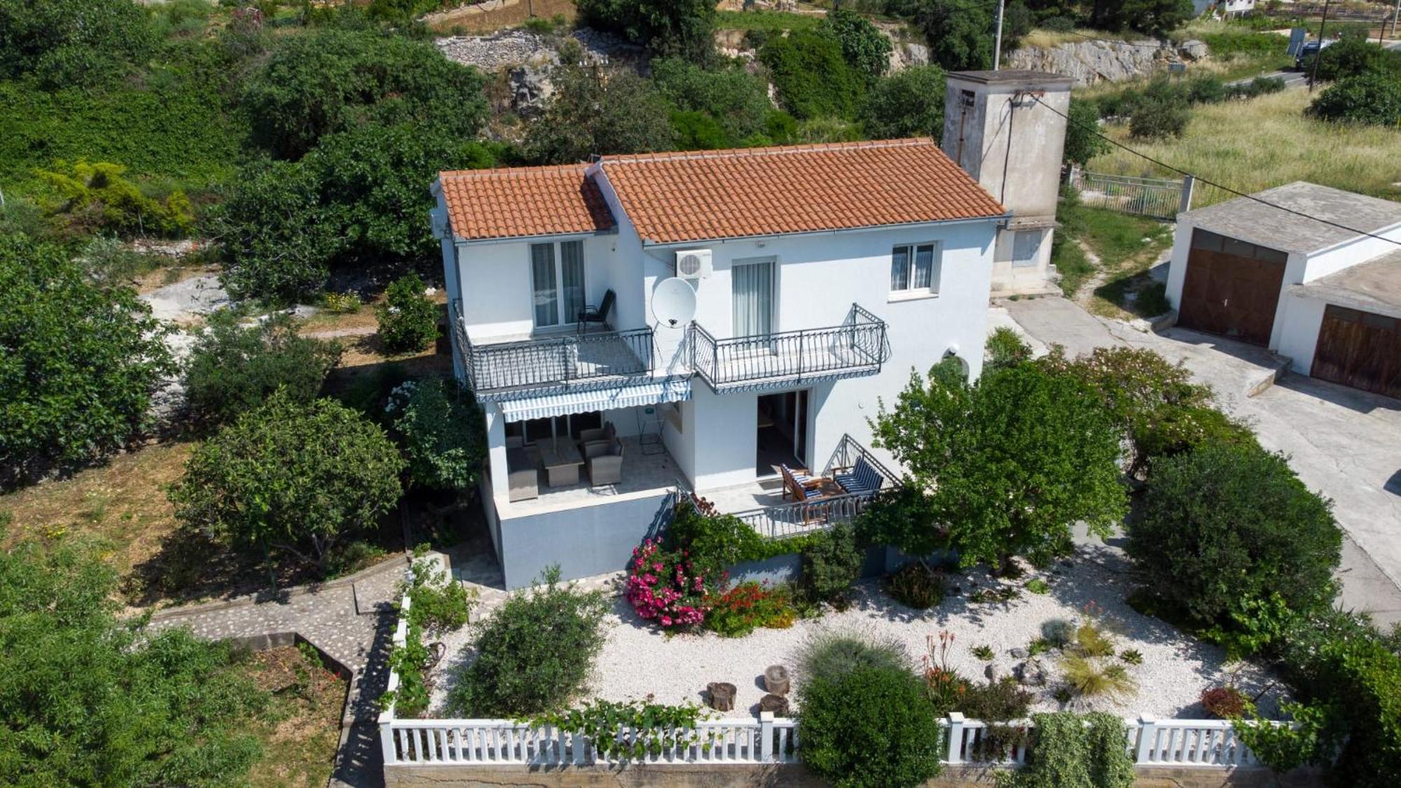 Rina Vacation Home Traù Esterno foto