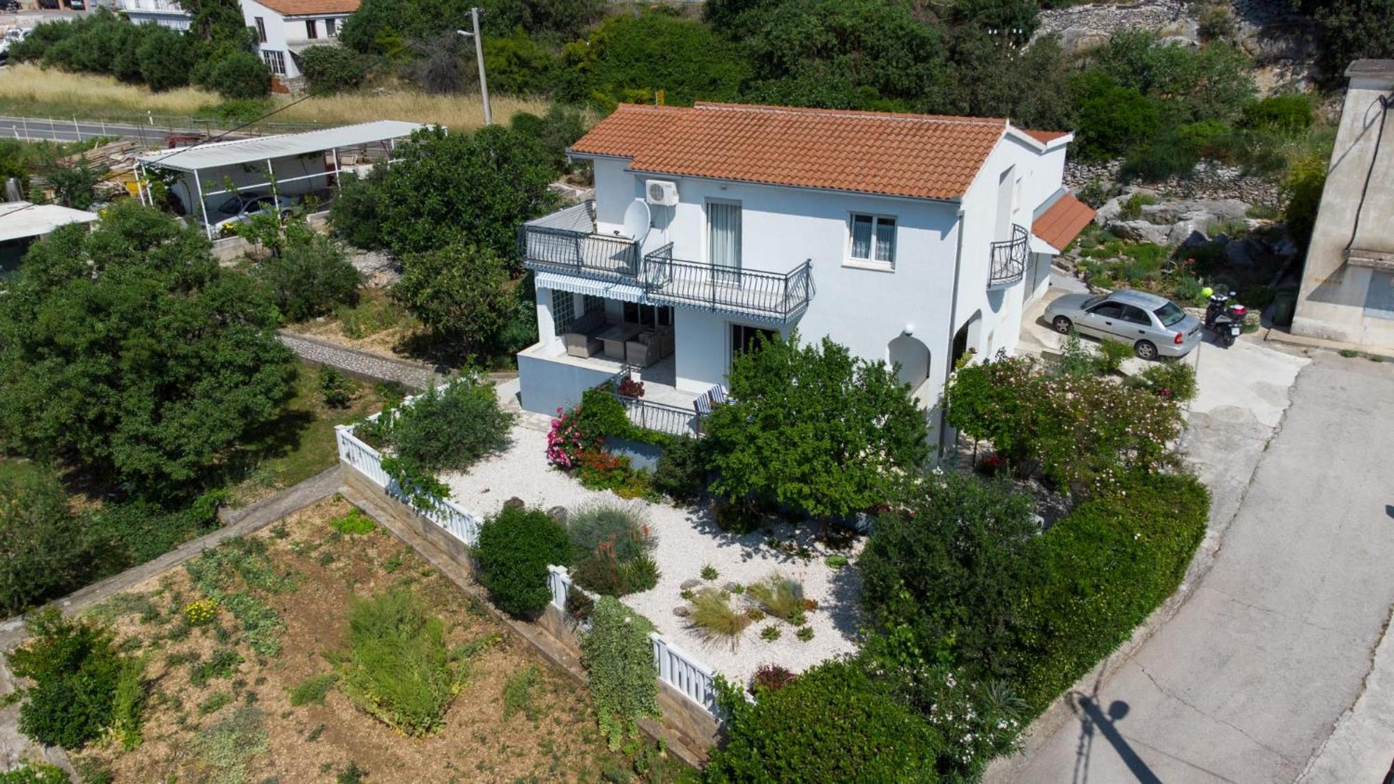 Rina Vacation Home Traù Esterno foto