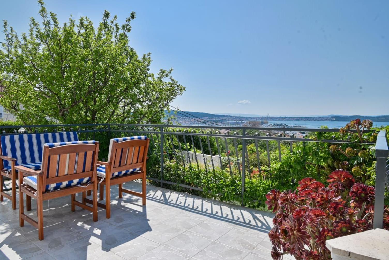 Rina Vacation Home Traù Esterno foto