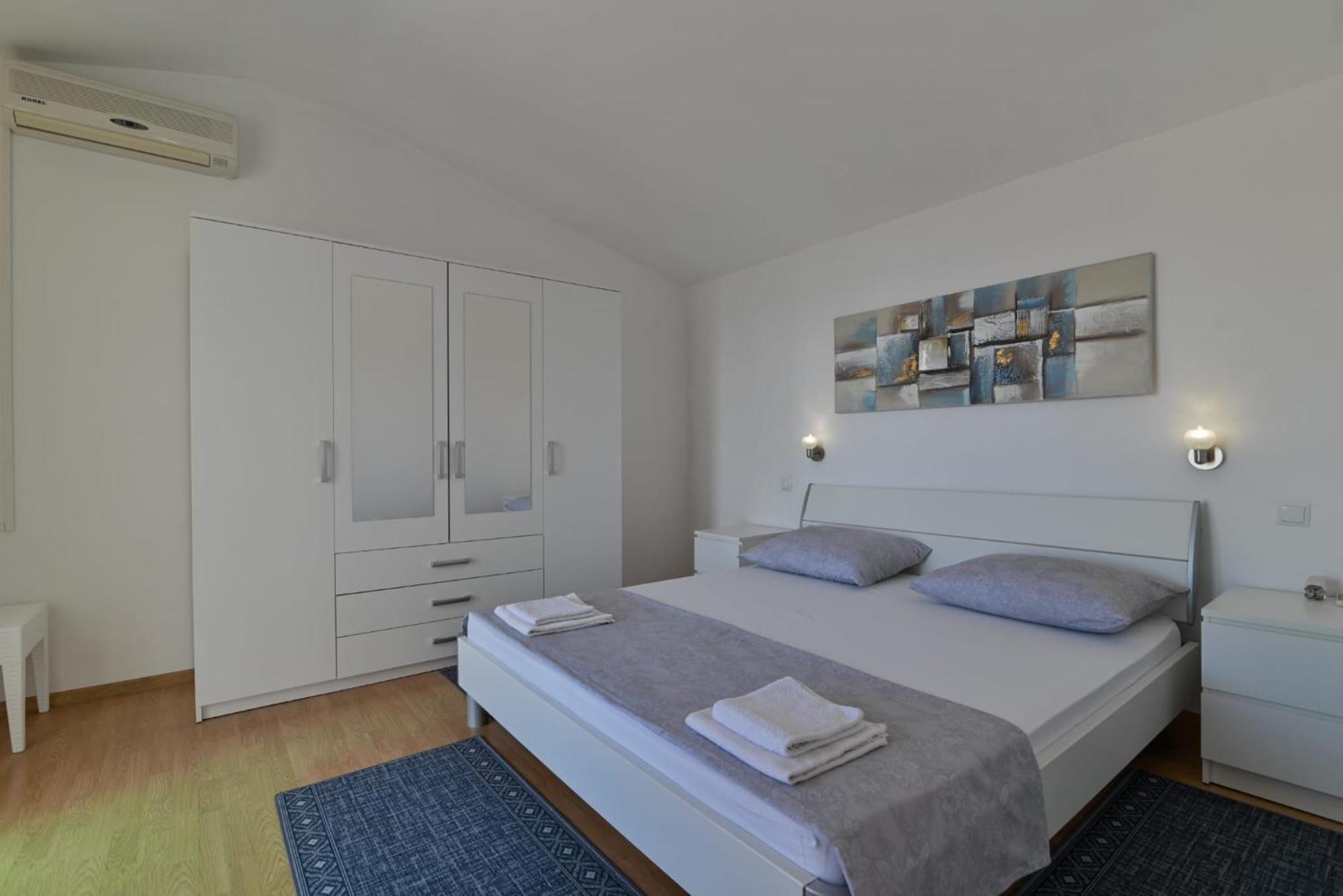 Rina Vacation Home Traù Esterno foto